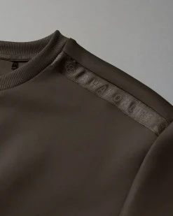 Hoodies & Pullovers><noscript><img width=