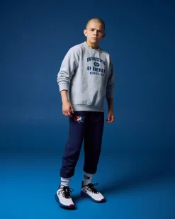 Hoodies & Pullovers><noscript><img width=